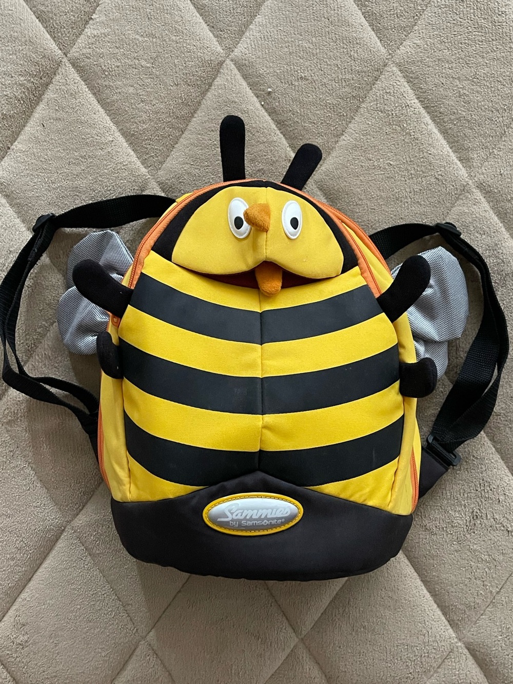 Sammies by Samsonite Bumble Bee Travel Carry On Luggage Kid’s Small Backpack